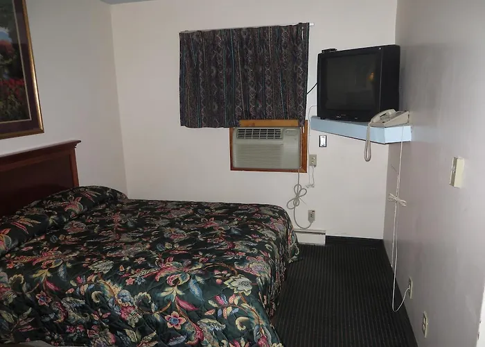 Motel Hillside 2*